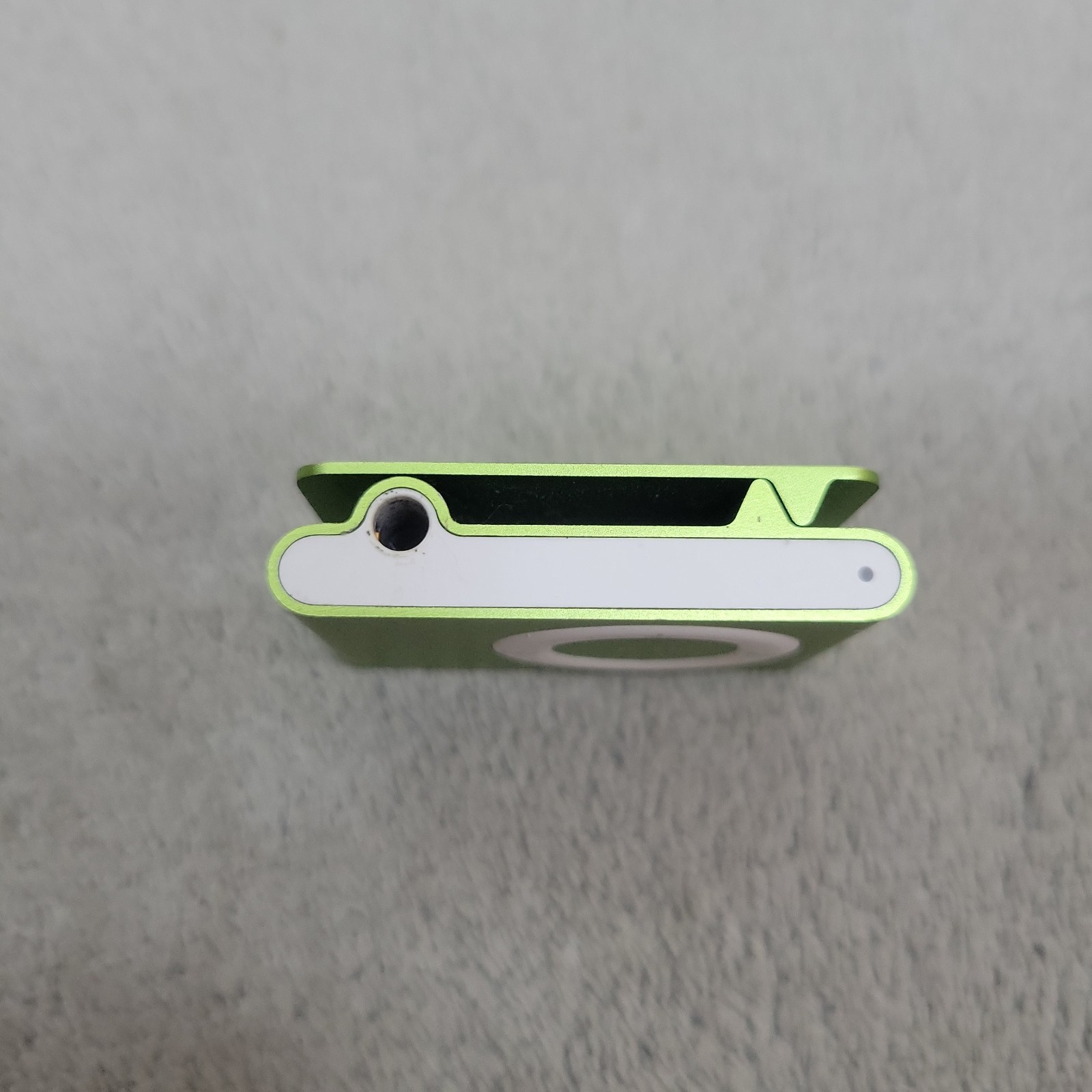 Apple iPod Shuffle 2nd Gen 1GB Green MP3 Player A1204 Tested Works Great 3+ Hour