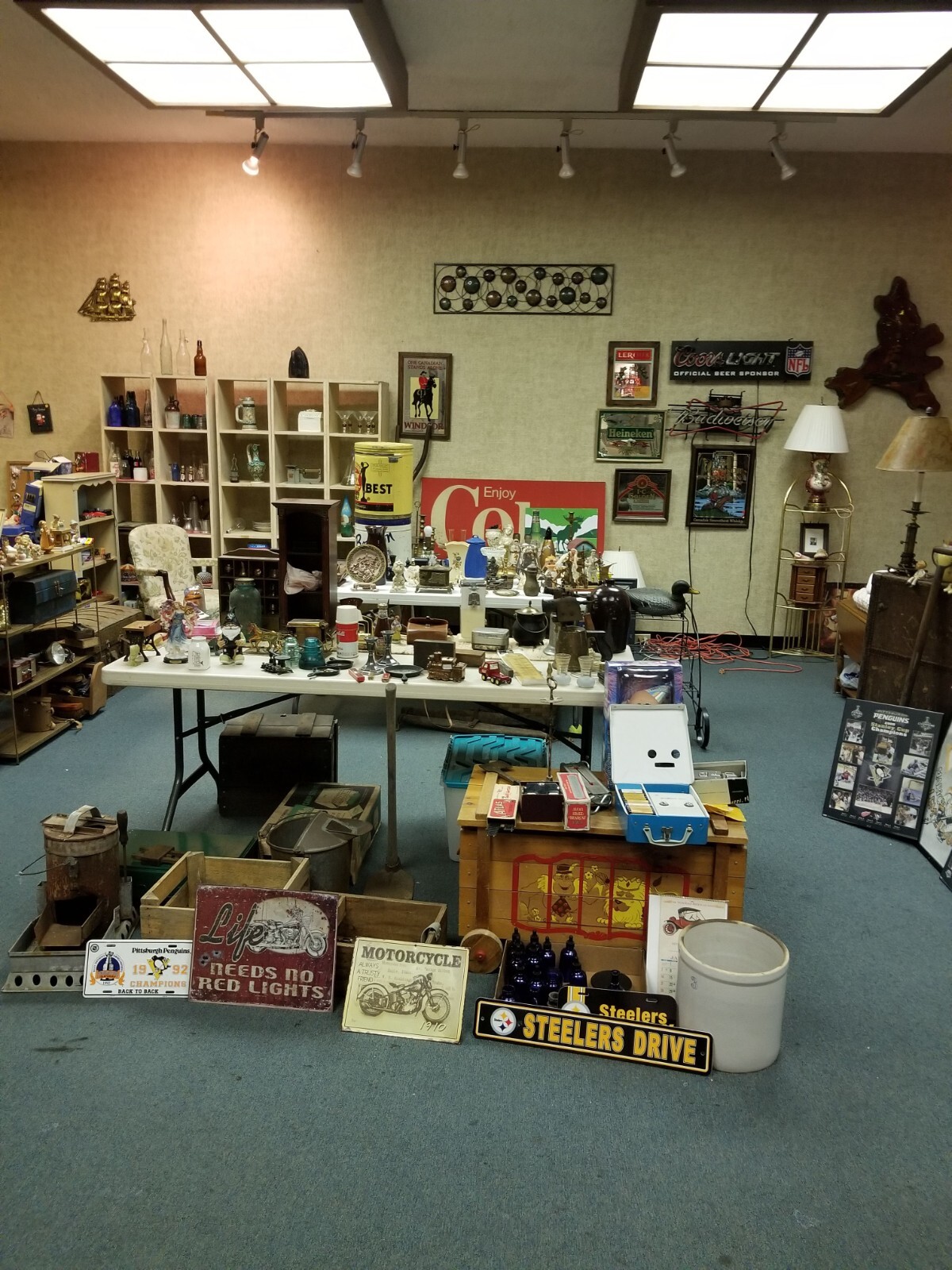 10 LB Warehouse Box-Estate Liquidation, assorted items old & new, SEE DETAILS