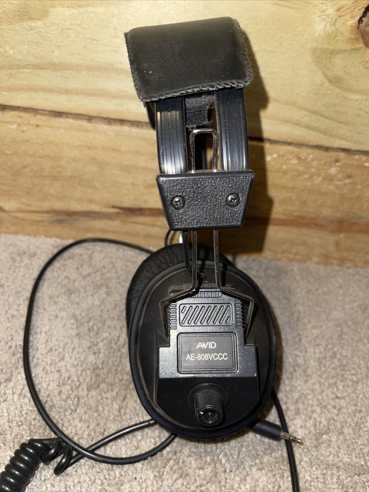 Avid Education AE-808 Switchable Stereo/Mono Headphone with Voume Control, Black