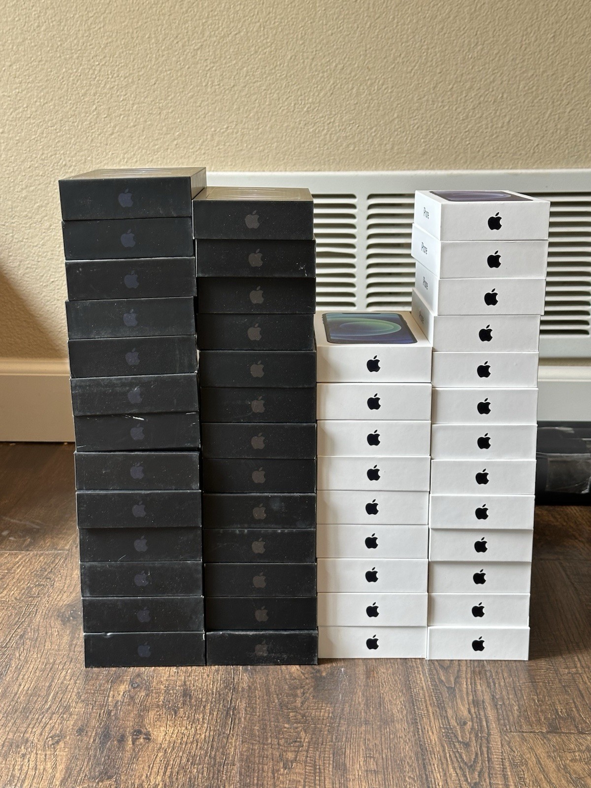 Apple iPhone Demo Box Lot (iPhone 12 series, iPhone 13 series, iPhone SE 2nd) 58