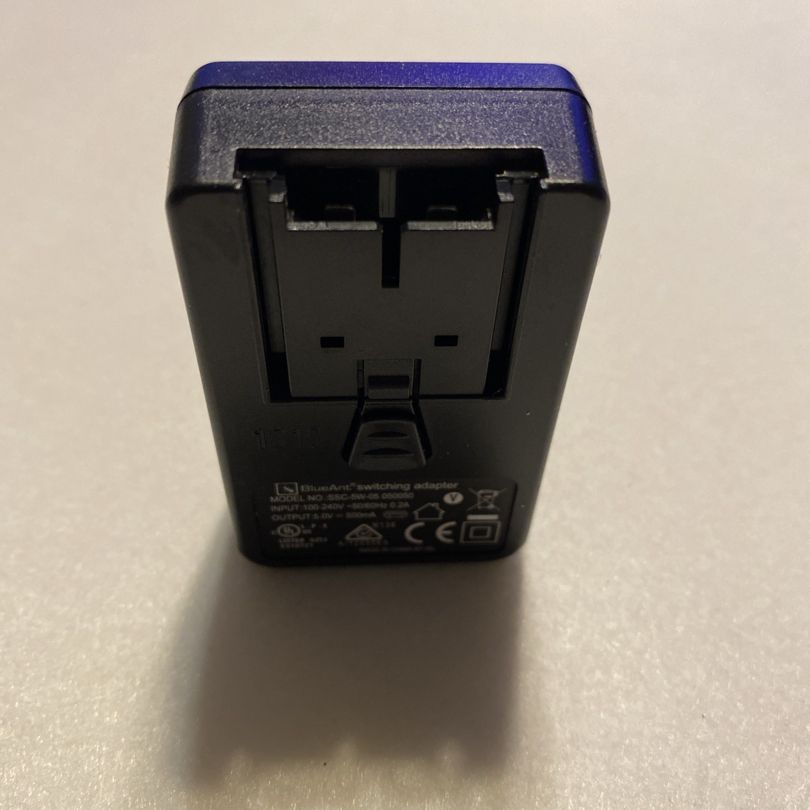 BlueAnt SSC-5W-05 050050 AC USB Switching Adapter 5.0V 500mA – Black
