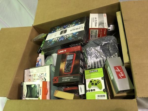 NEW Bulk Wholesale Lot Target Walmart Amazon Electronics Home Decor Resale Crate