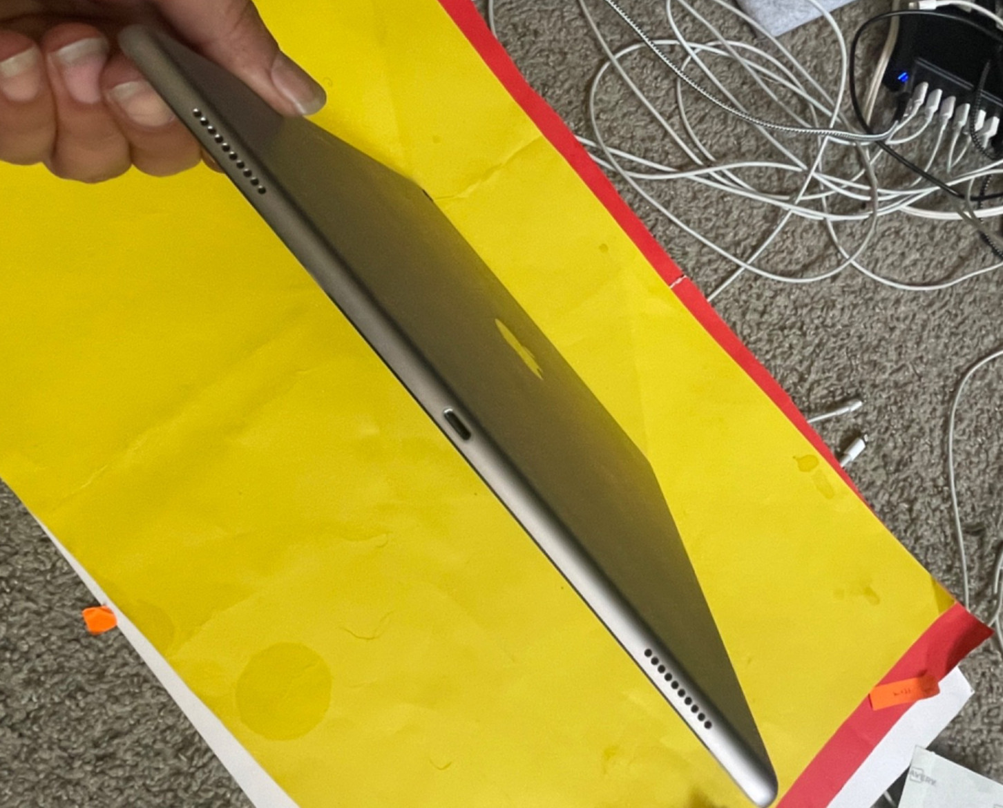 Apple iPad Pro 12.9” 64GB WiFi (2nd Gen) For Parts – Powers On & Charges