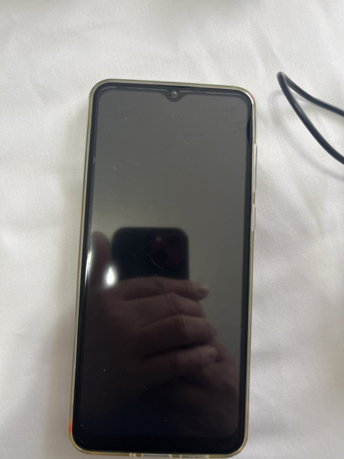 Cellphones and electronics lot