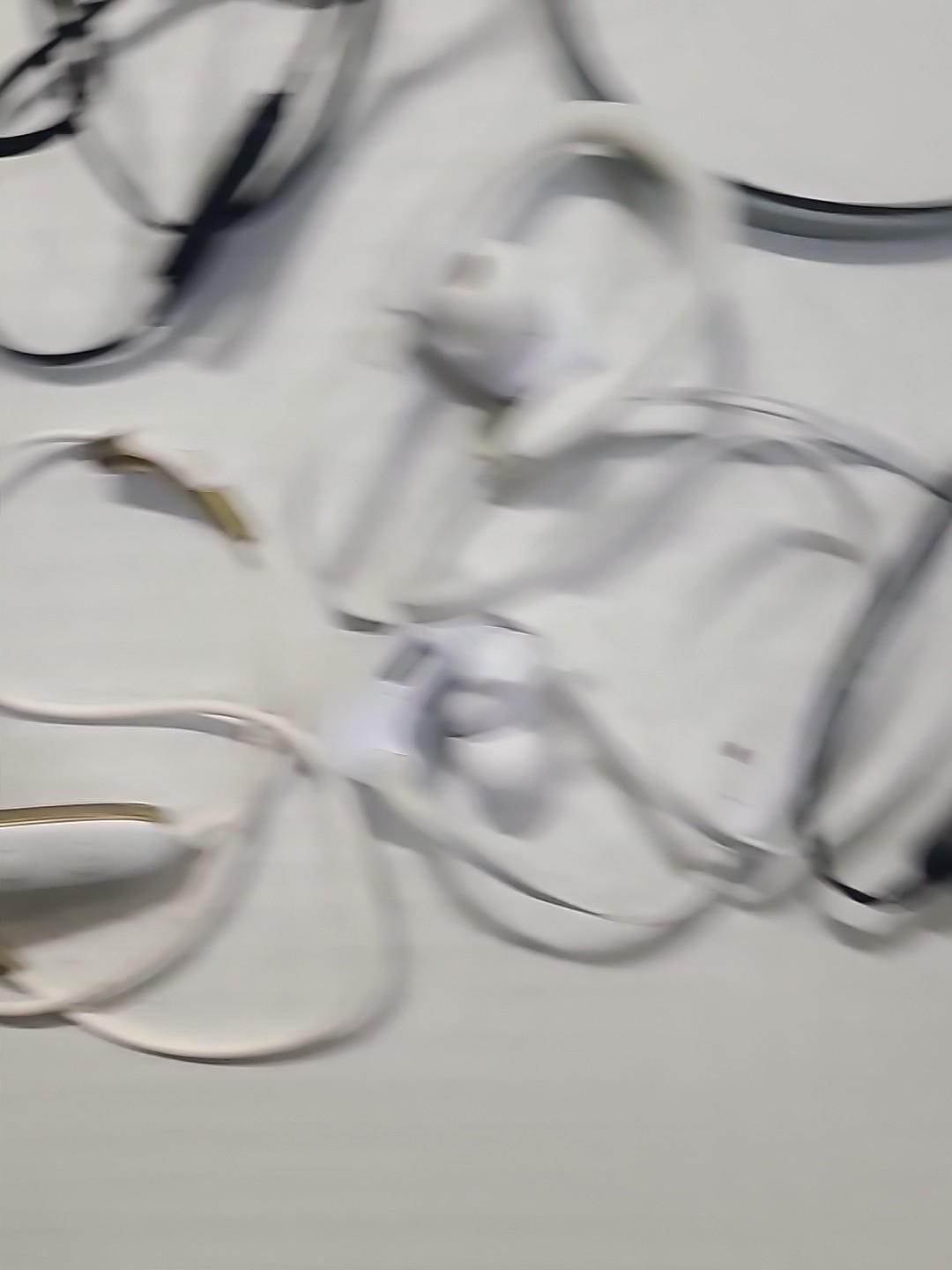 HUGE Mixed Lot of 30 Wireless Headphones Neckband Bose Sony Beats FOR PARTS ONLY