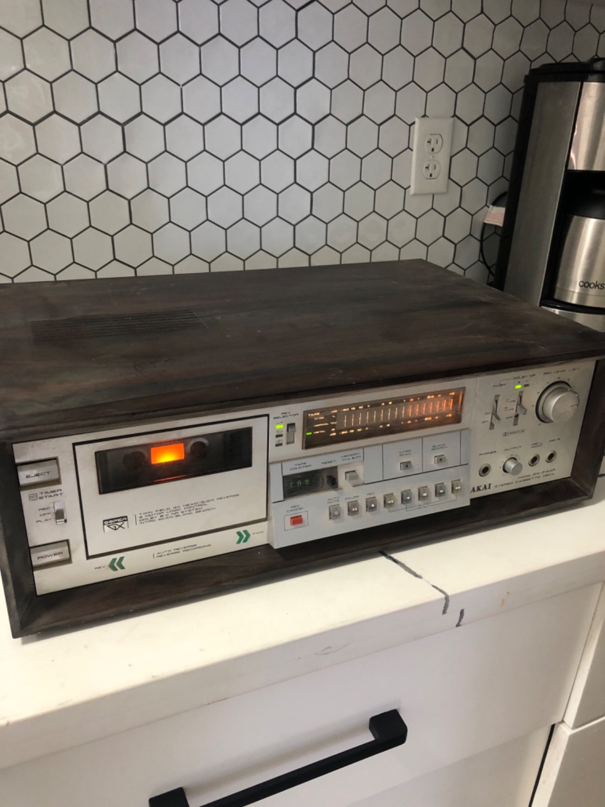 Vintage Electronics Akai GX-F44R is a high-quality, auto-reverse, 3-head stereo