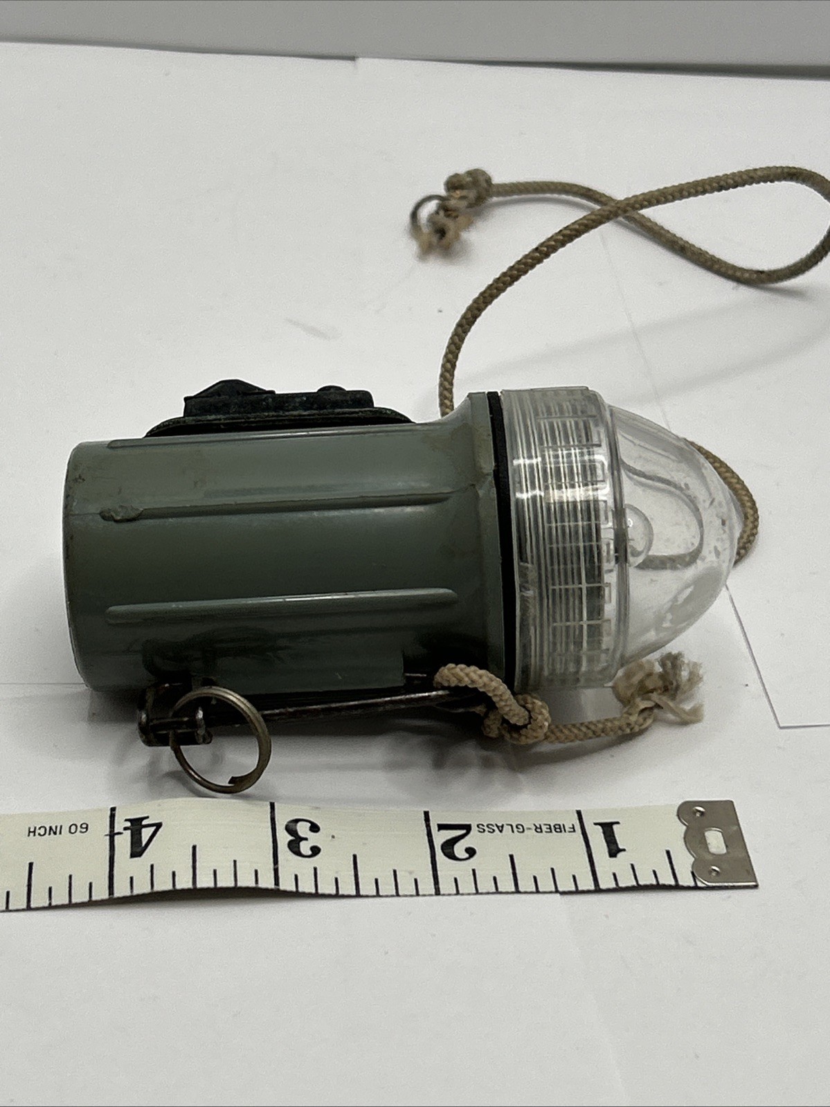 VINTAGE MILITARY SURPLUS 1980;S DISTRESS MARKER LIGHT B250-1000
