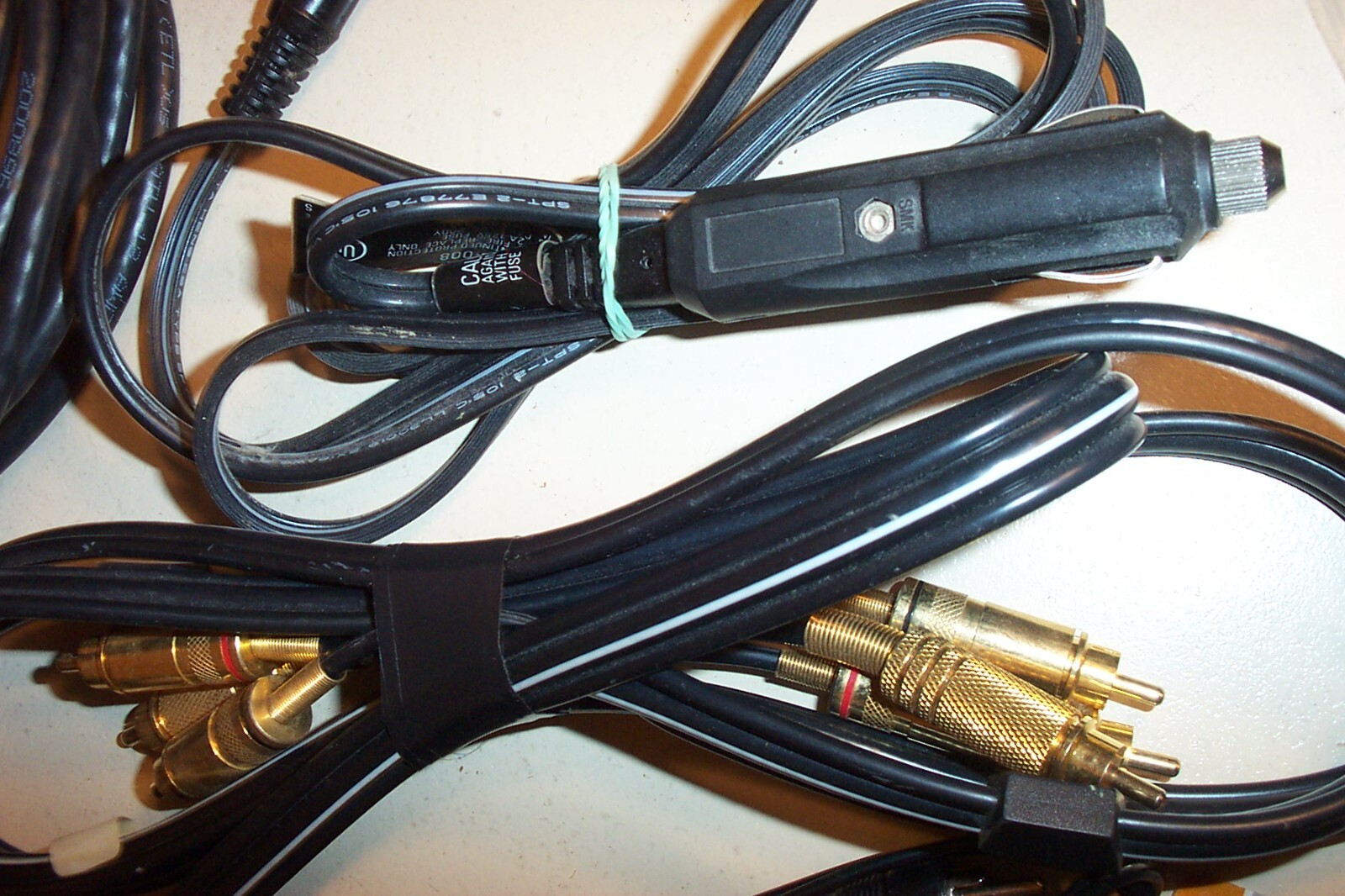HUGE LOT for Electronics, CABLES, ADAPTERS VTG ANTENNA, AUDIO VIDEO, Speaker etc