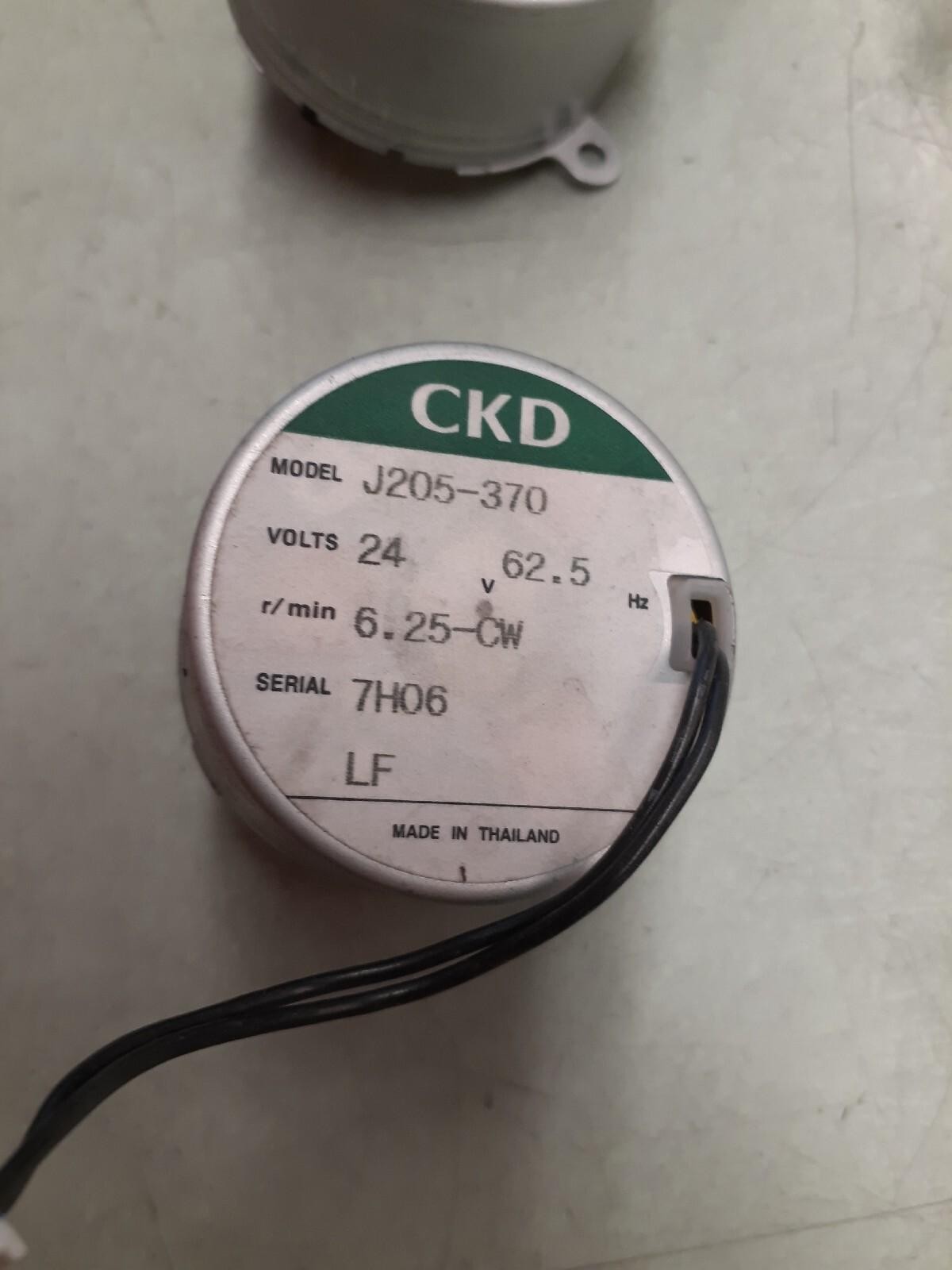 (2) CKD Timer Motor J205-370 6.25-CW 24VAC Serial: 7H06