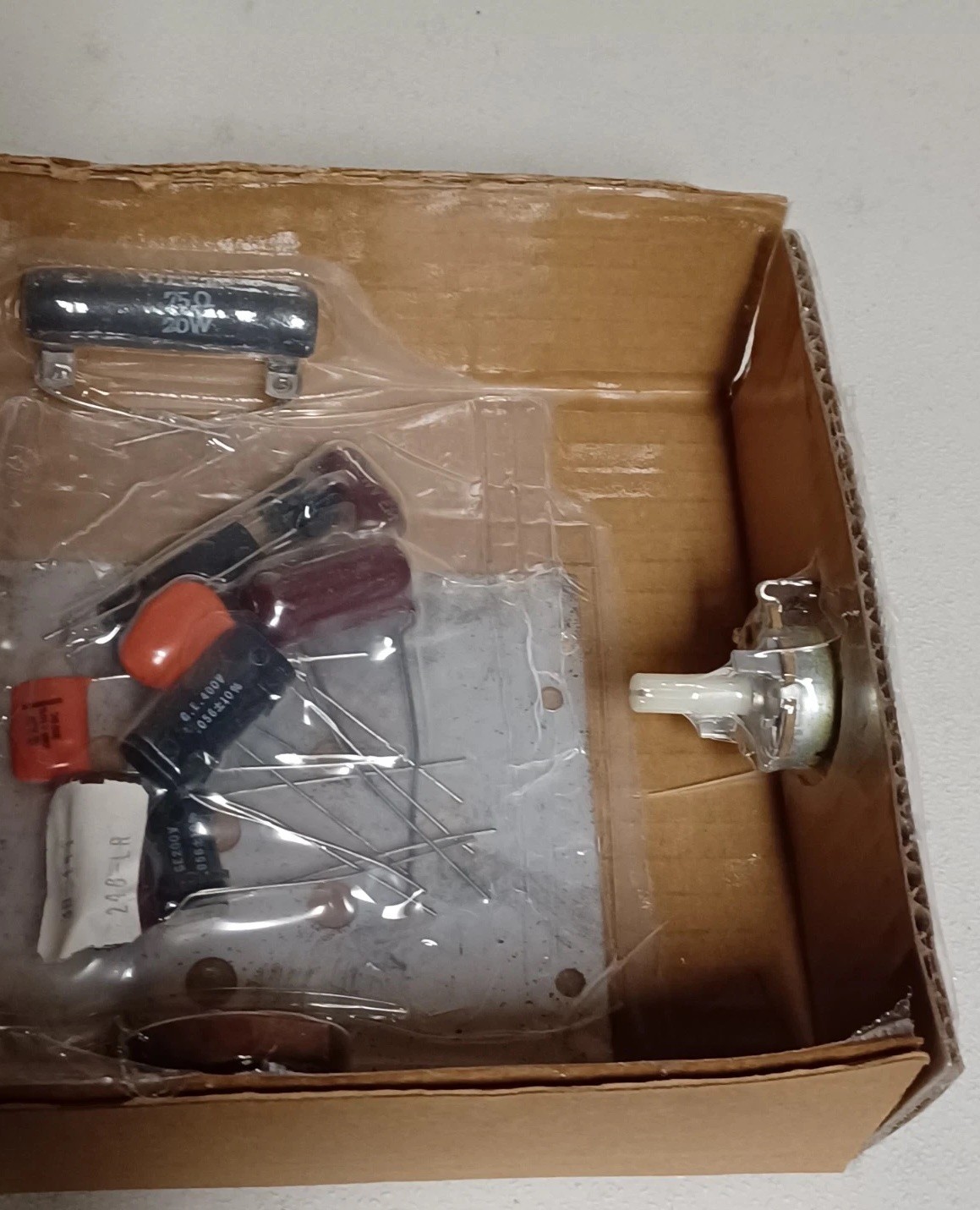 Vintage TV / Radio Electronics Set #2