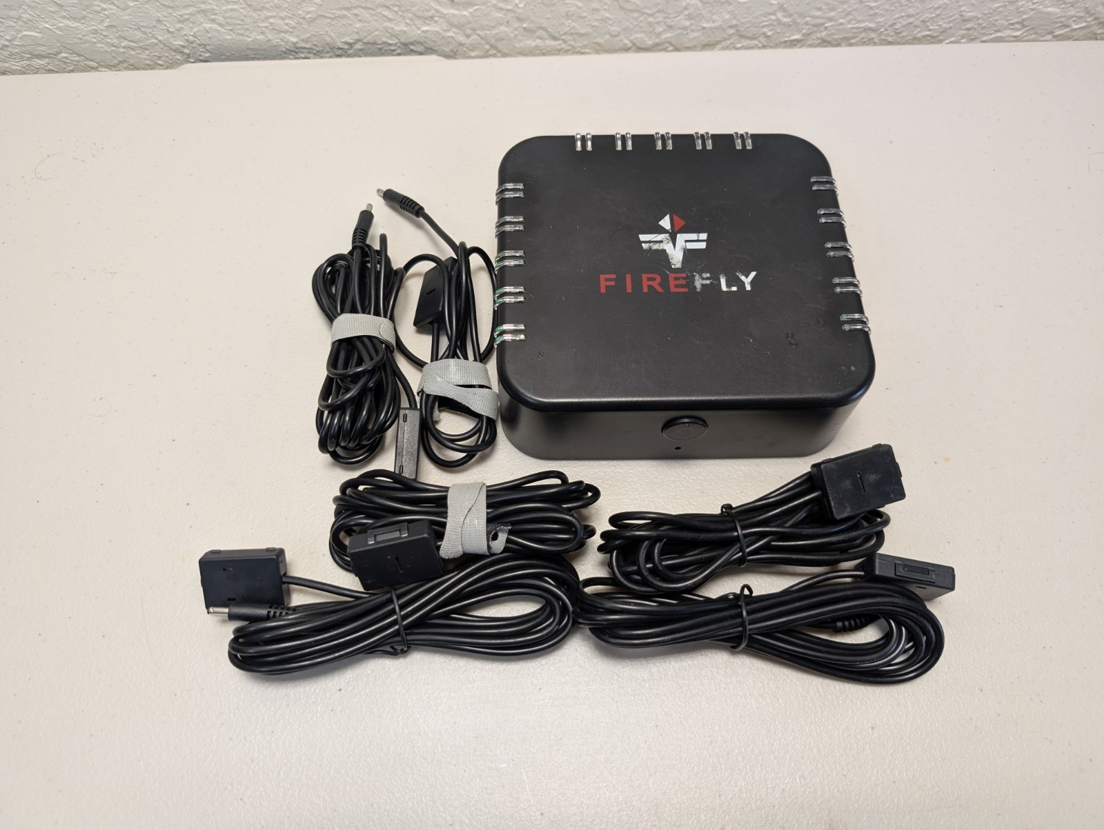 FireFly Titan-1 Mobile App Fireworks Bluetooth Launching System With 6 Clips