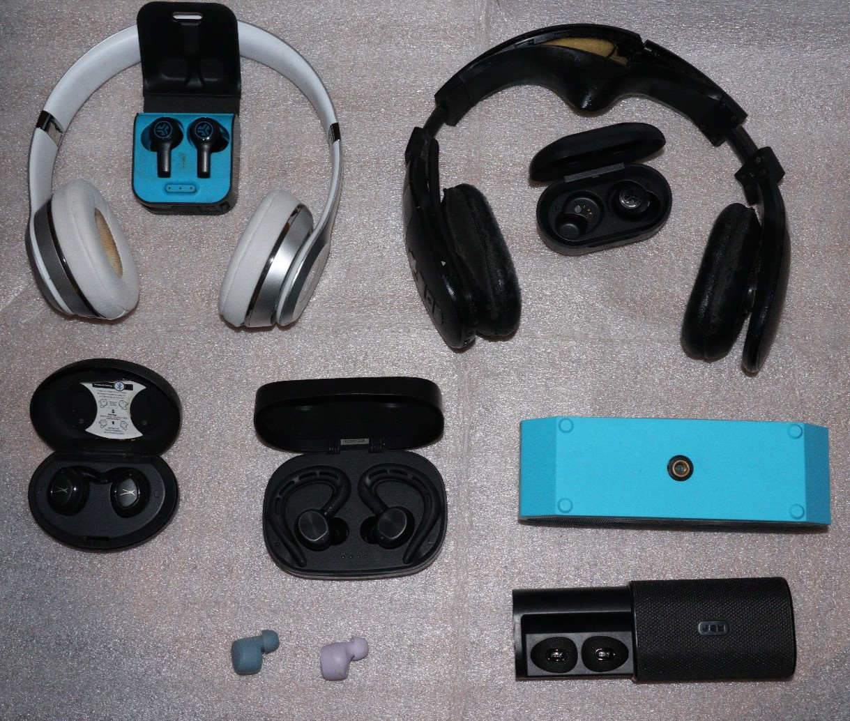 Junk Box of Bluetooth Headphones – Beats Altec-Lansing BlueParrott