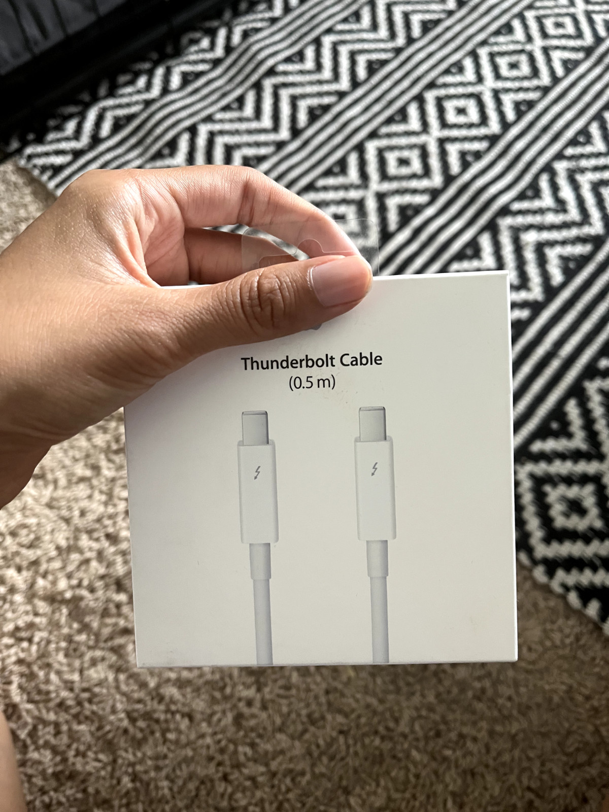 Apple Accessories Lot 15 Items – Thunderbolt Cables,Mini DisplayPort to VGA,etc