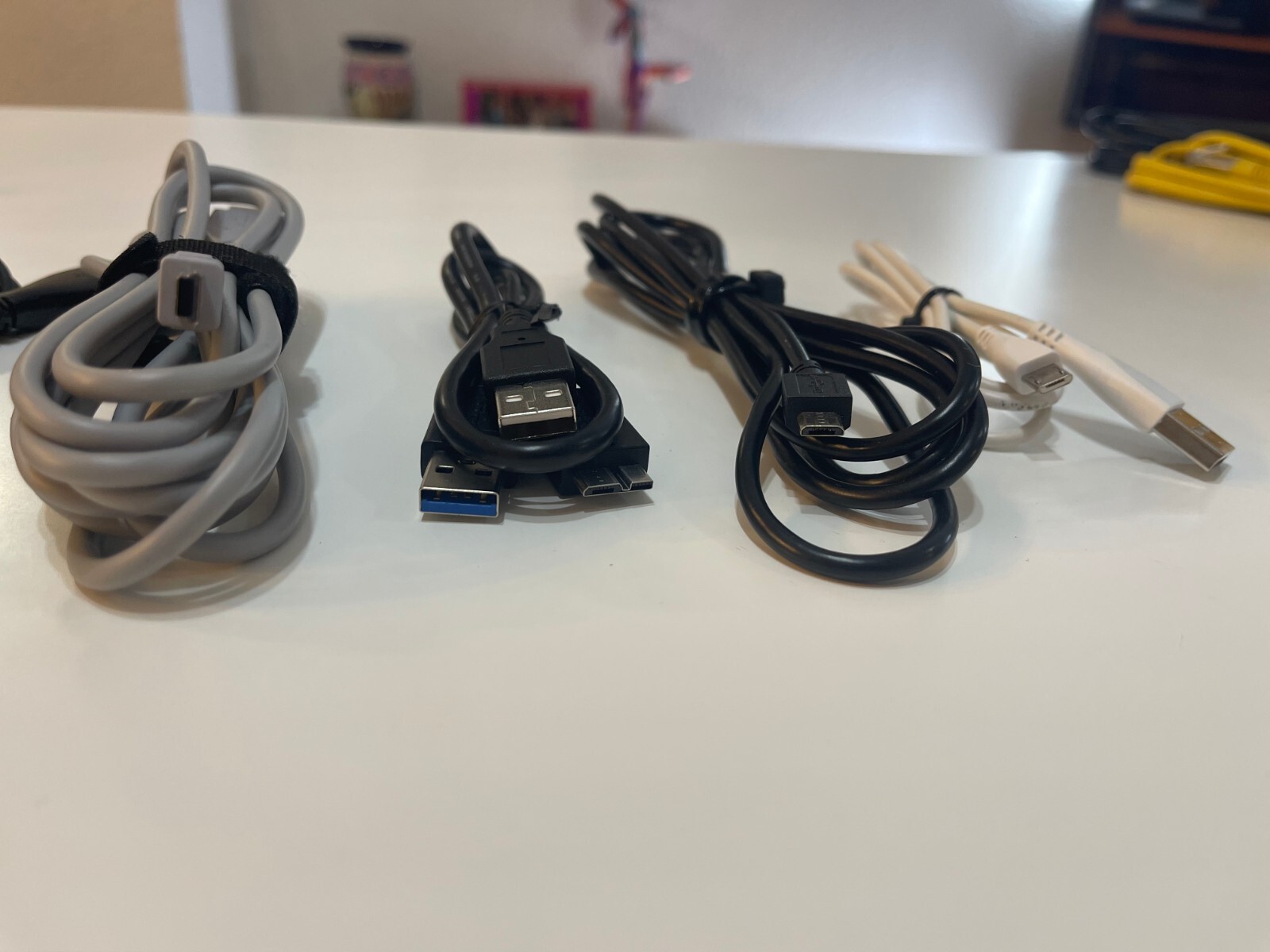 🔌 Cable Clearance Sale: Find Your Connection for Only $5 Each! 🔌