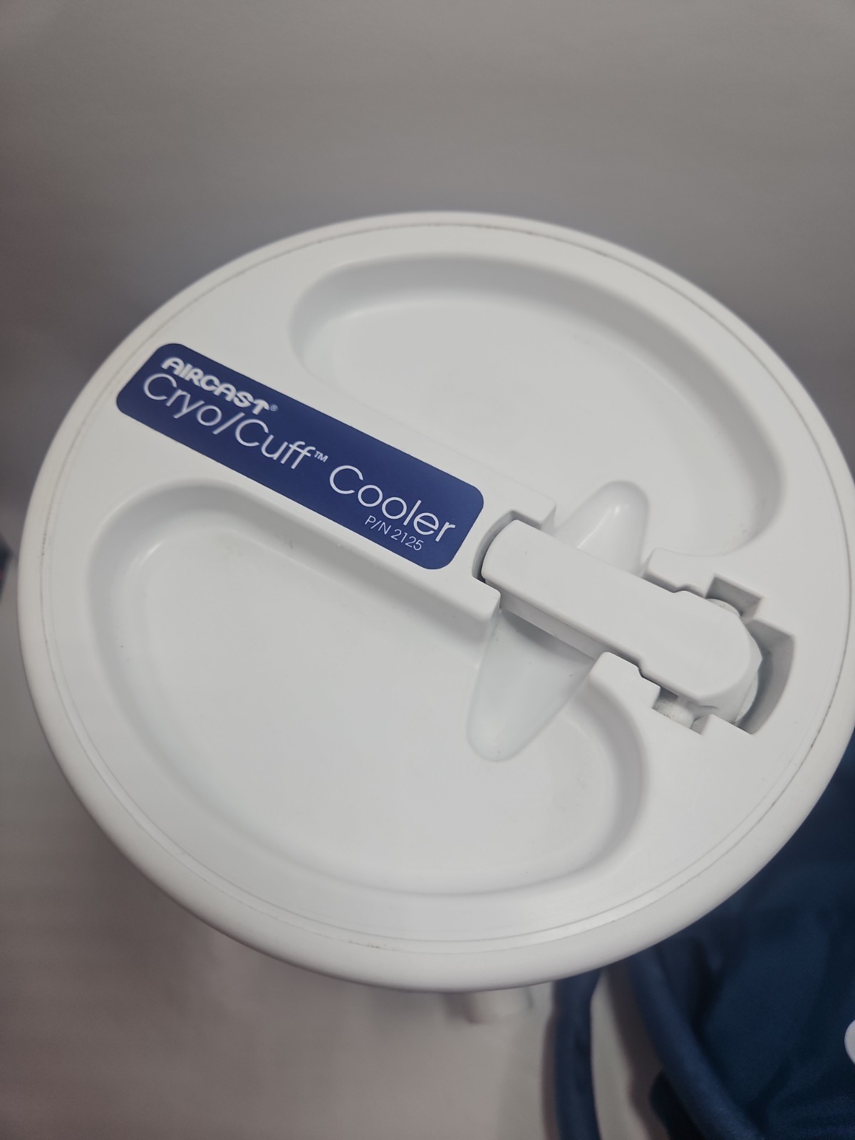 Aircast Cryo/Cuff Ice Therapy Gravity Cooler, Hose, Knee Cuff