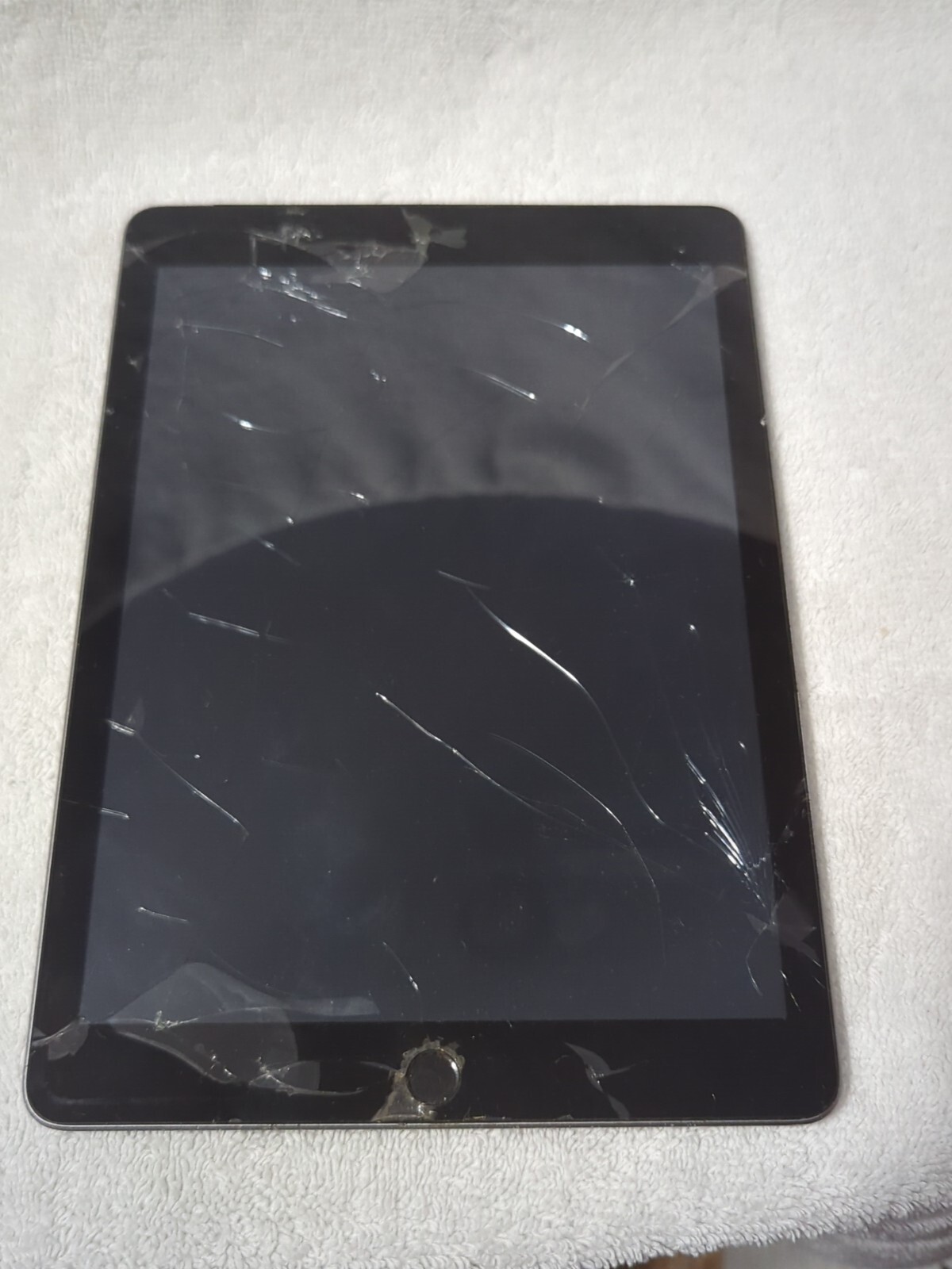 Apple Products Lot of (6) +Misc. for PARTS OR REPAIR ONLY
