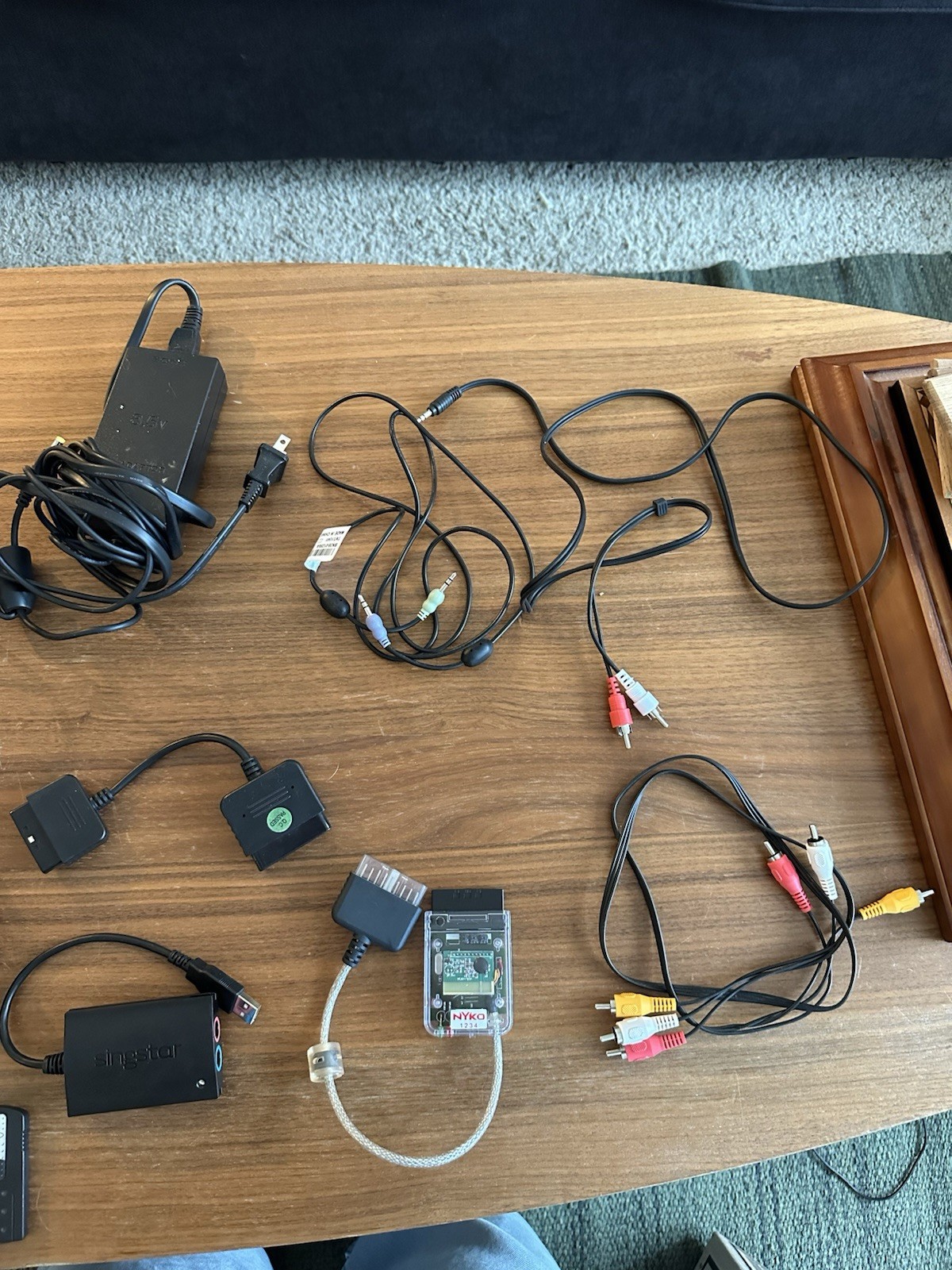 Sony PlayStation Mixed Lot – Controllers, Memory Card, Microphones, Cables