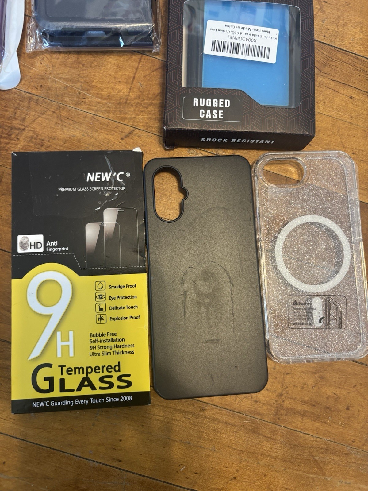Amazon Returns Mystrey Box Lot 18.cell phone cases, screen, protectors, and more