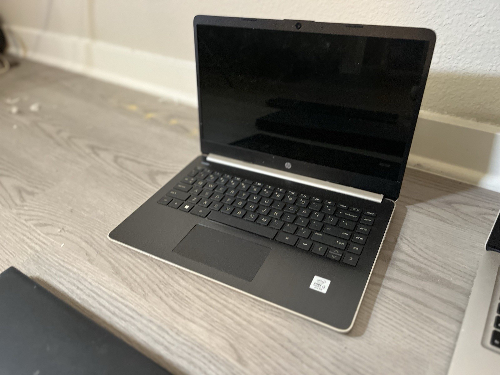 Laptop Lot Dell HP Apple MacBook Pro + Logitech Keyboards FOR PARTS Repair