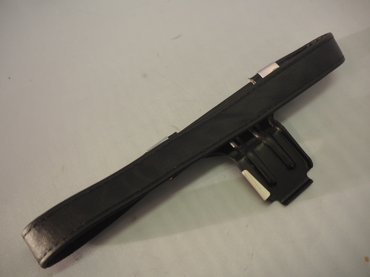 SUZUKI VZ-M800 SADDLE SEAT BAND+ BRACKET 45181-39G00 45185-39G00