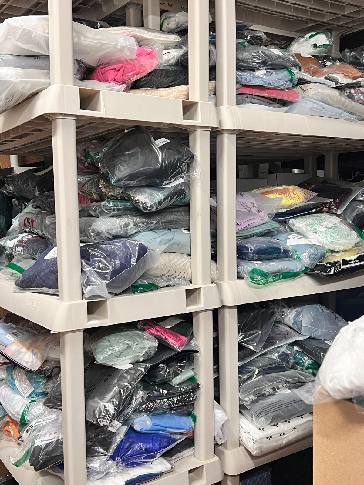 10-50 pcs Amazon Liquidation Wholesale Overstock Returns Bulk Clothes Box Overst