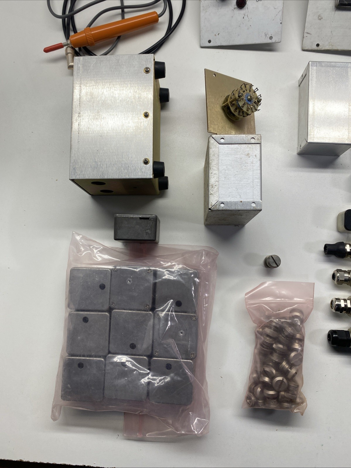 Electronics project boxes+Parts. See Pictures..B35