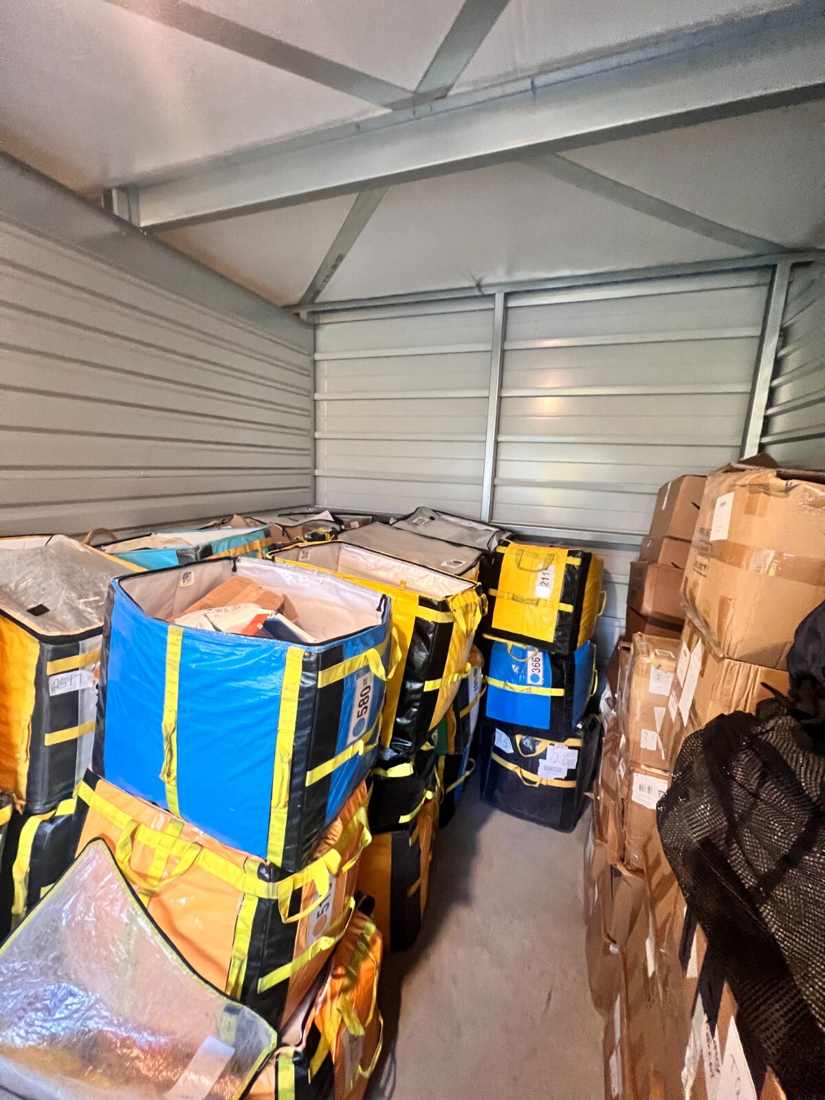 Amazon Liquidation Wholesale Overstock Returns Mixed Lot Reseller Pallets Mercha