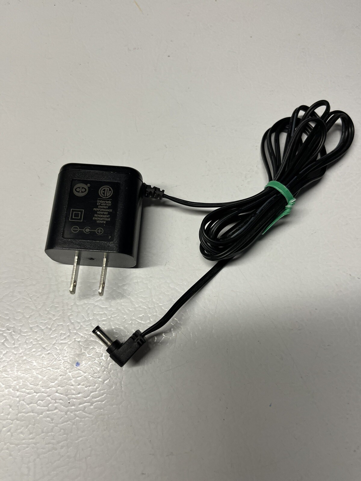 Lot Of Miscellaneous Electronic Cables.
