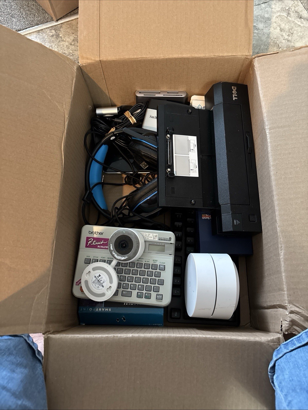 Lot Of Electronics . All Workable Some Cords Missing Usable Or Resell