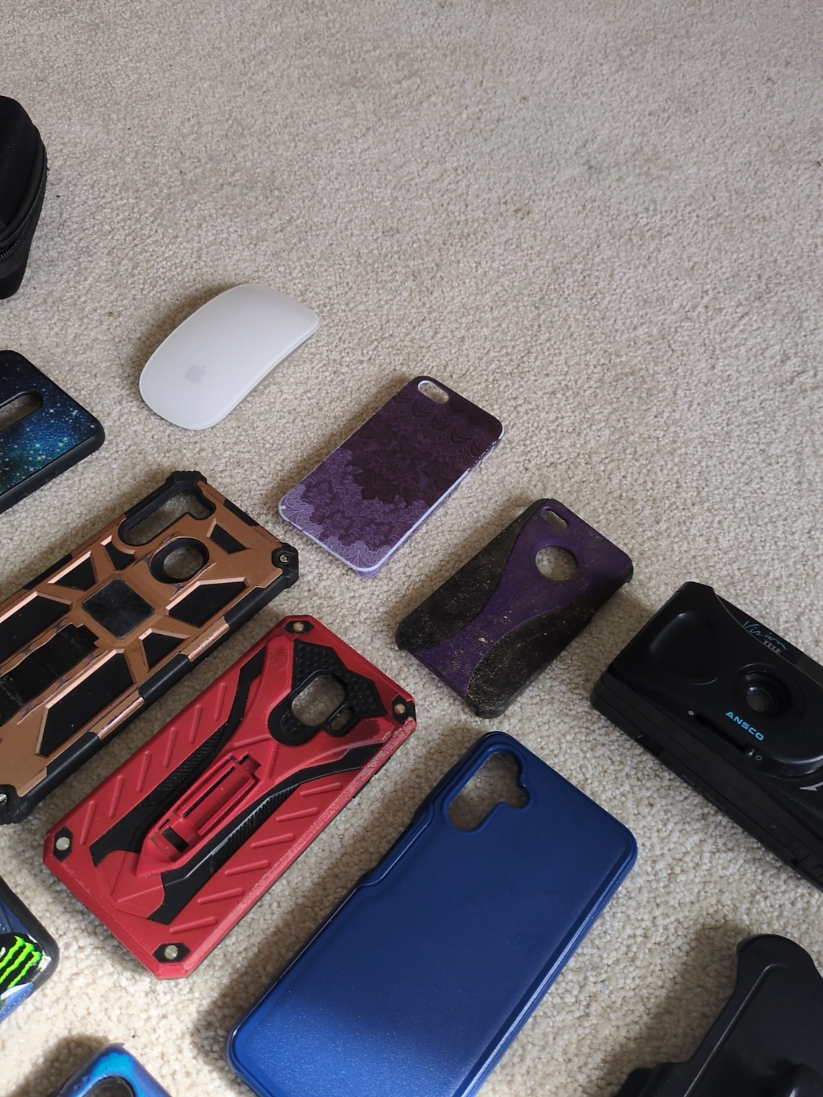 Huge Electronics Lot Phone Cases CDs Cameras Repair Parts Apple Nintendo 3DS