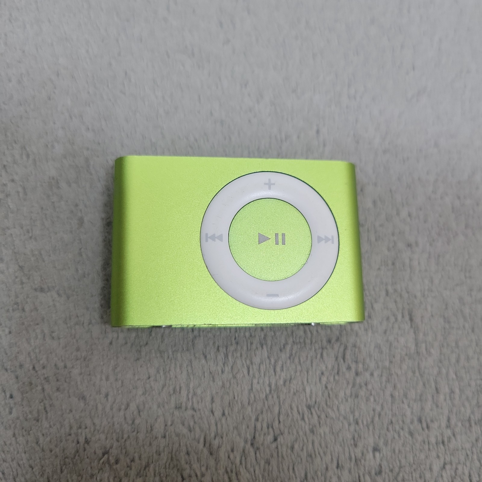 Apple iPod Shuffle 2nd Gen 1GB Green MP3 Player A1204 Tested Works Great 3+ Hour