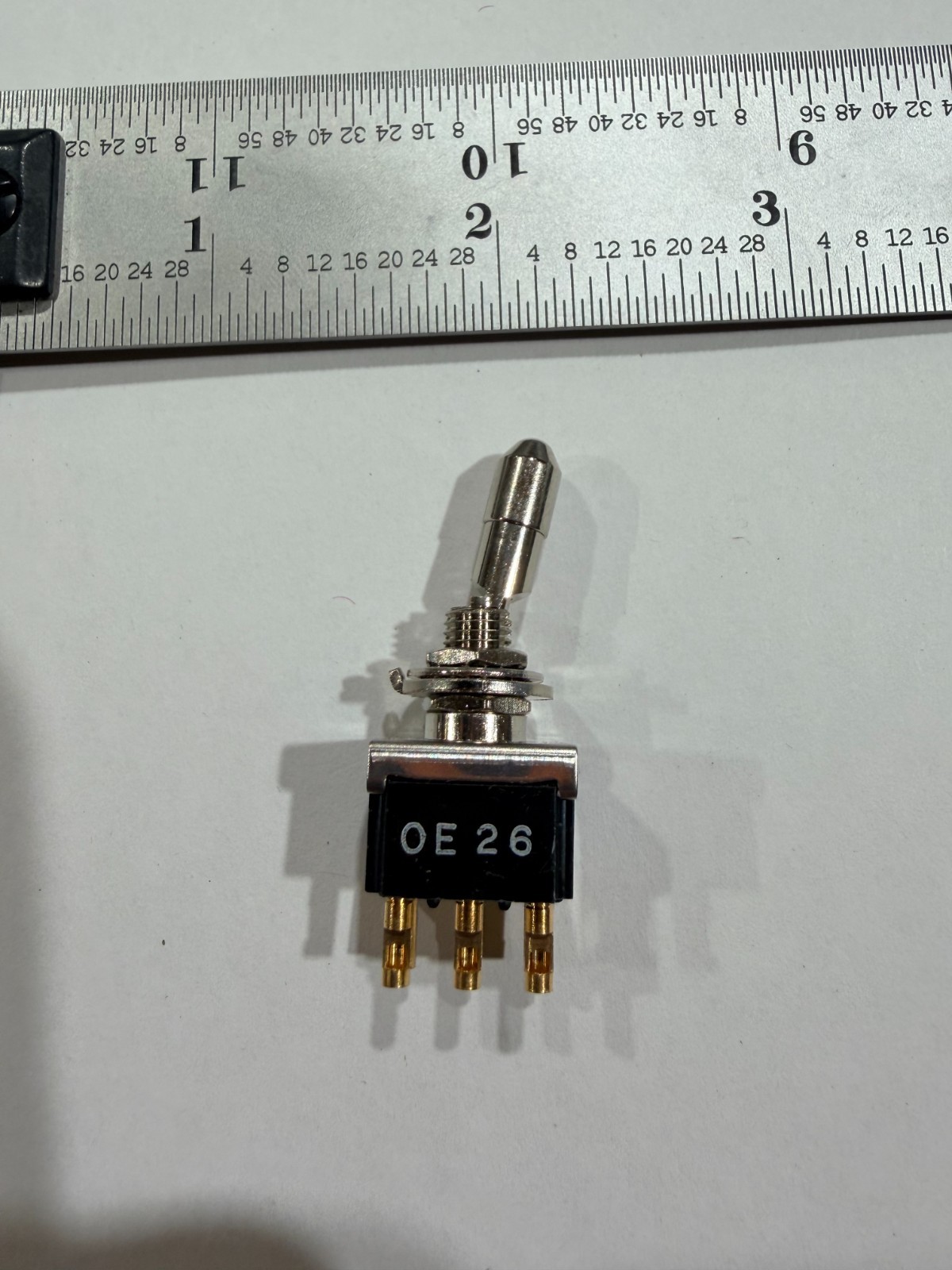 ALCO TE Connectivity FTD59G04 Switch Toggle ON ON SPDT Locking Lever Panel Mount