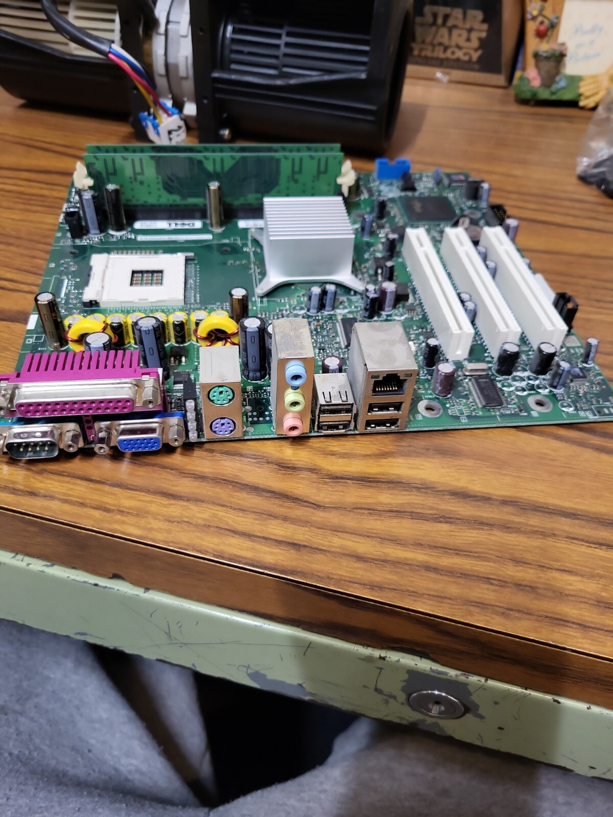 Dell Dimension CN-0CF458 intel D28751-302 system board CPU SL7NU
