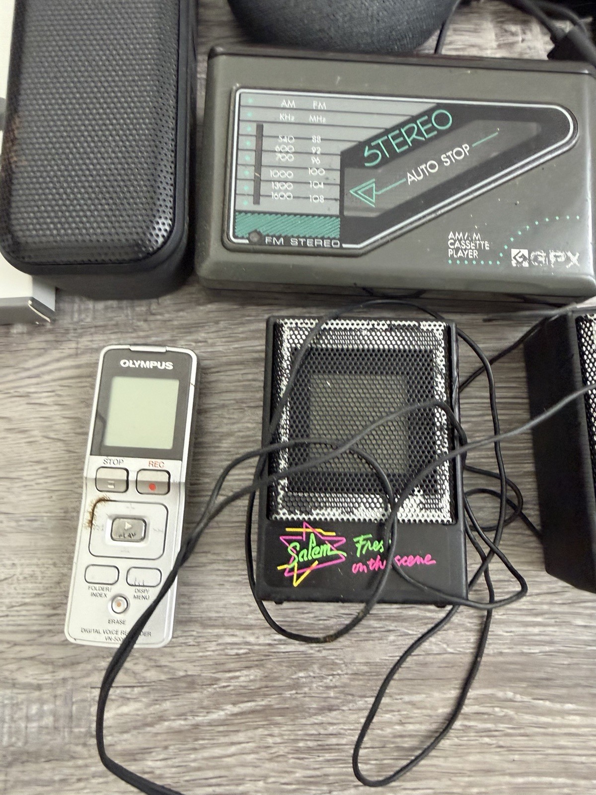 Mixed Electronics Lot – Speakers, Chargers, Vintage Devices & Accessories