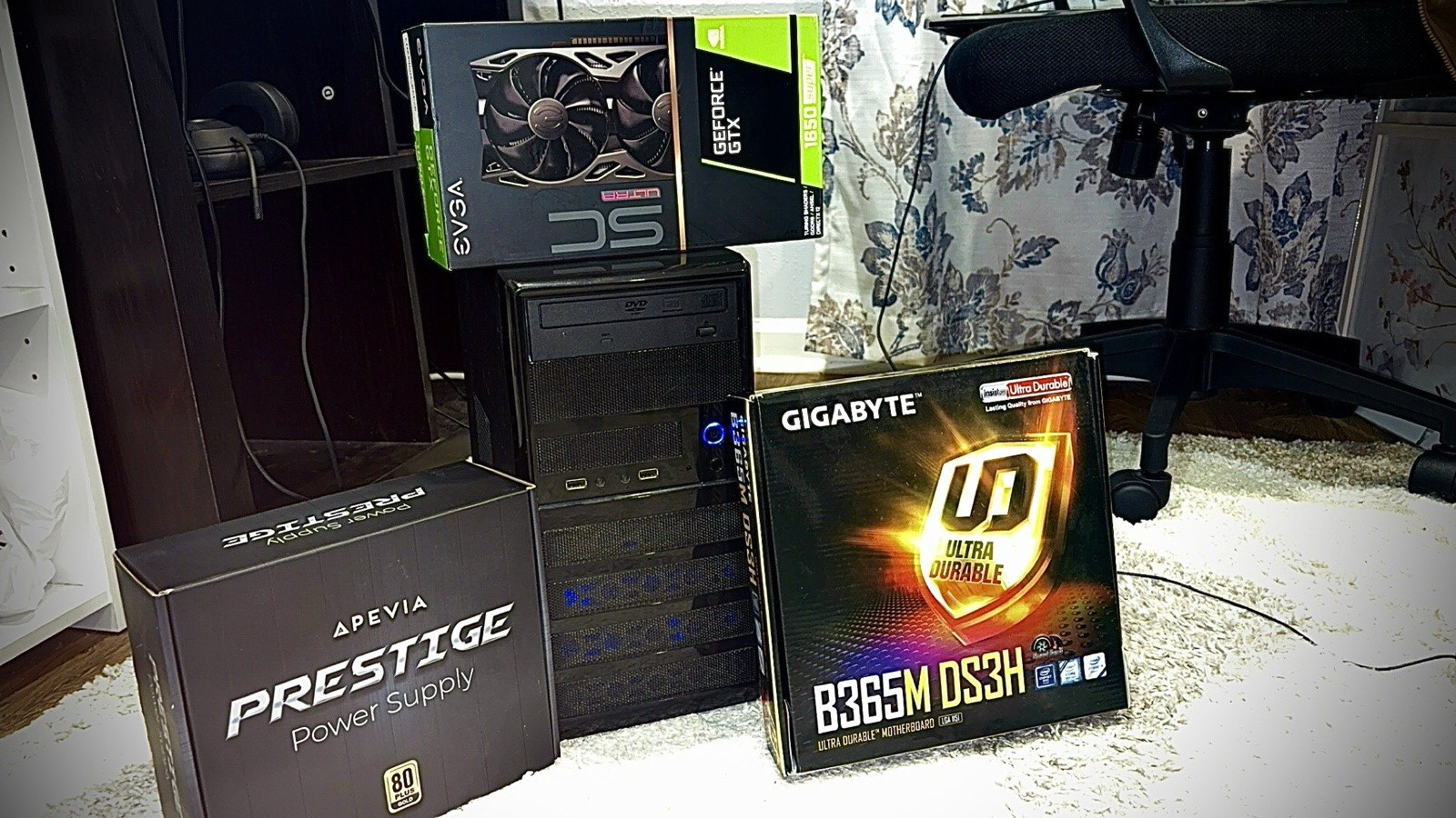 PC: EVGA GeForce GTX 1650 SC Ultra, Intel i5-9400, Gigabyte Z370P D3, Apevia PSU