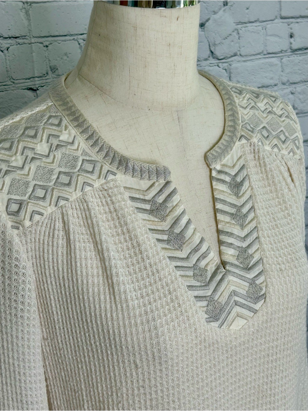 Casual Long Sleeve Top Cream Size M Women’s Sweater