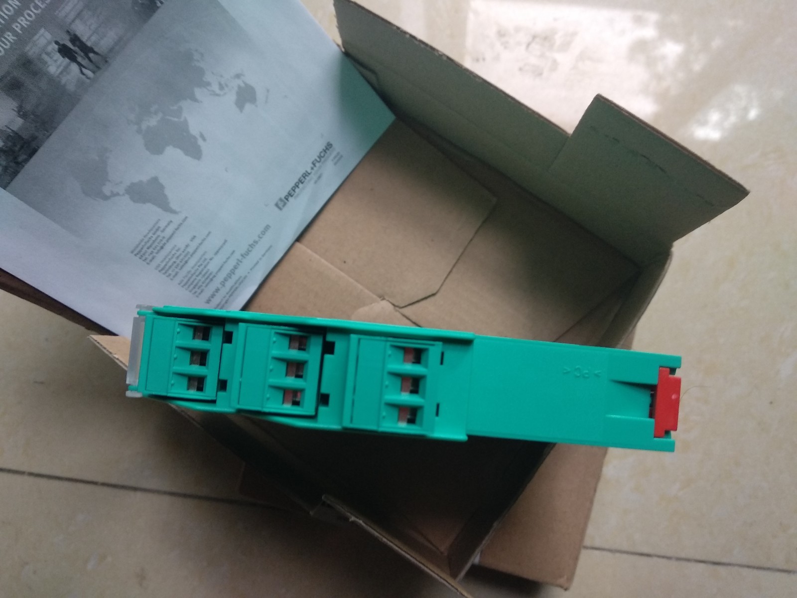 1PC NEW IN BOX Pepperl + Fuchs KFD2-SR2-EX1.W.LB ALL NEW