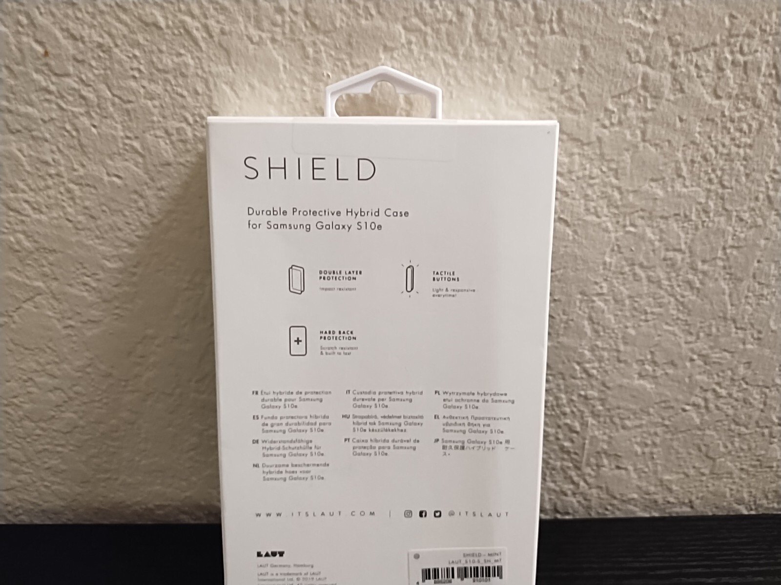LAUT Samsung Galaxy S10e Case – Mint Green . Shield.