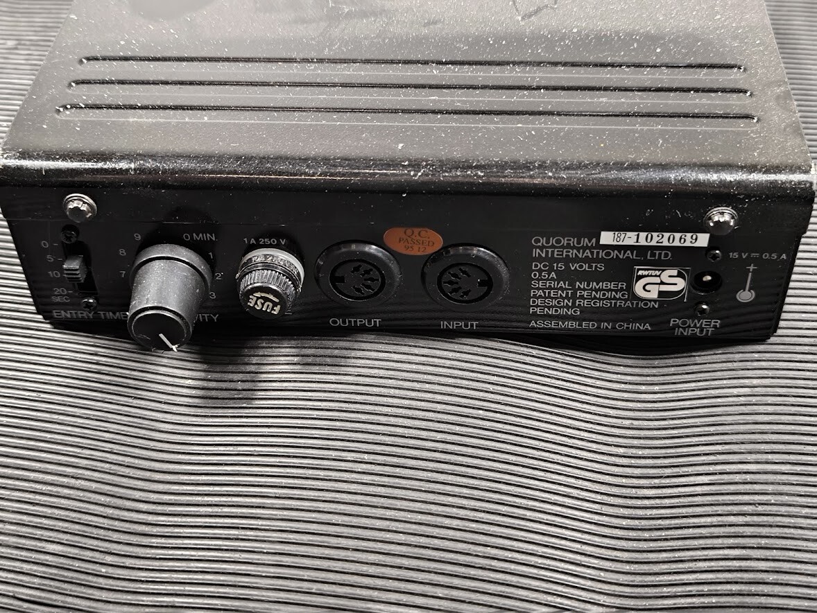 Quorum A-160 Security Monitor – Used, Working, Scratches