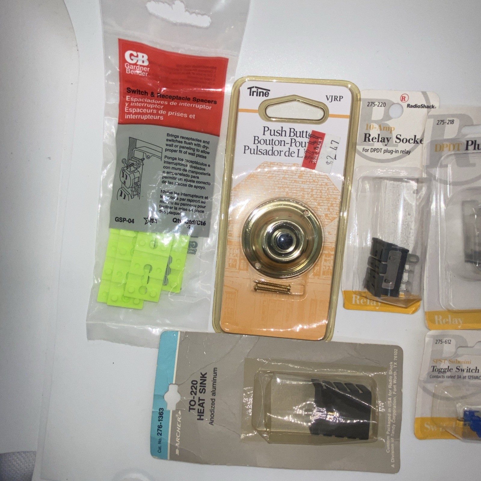 Lot Of 9 Miscellaneous Electric Items, New (Some RadioShack)