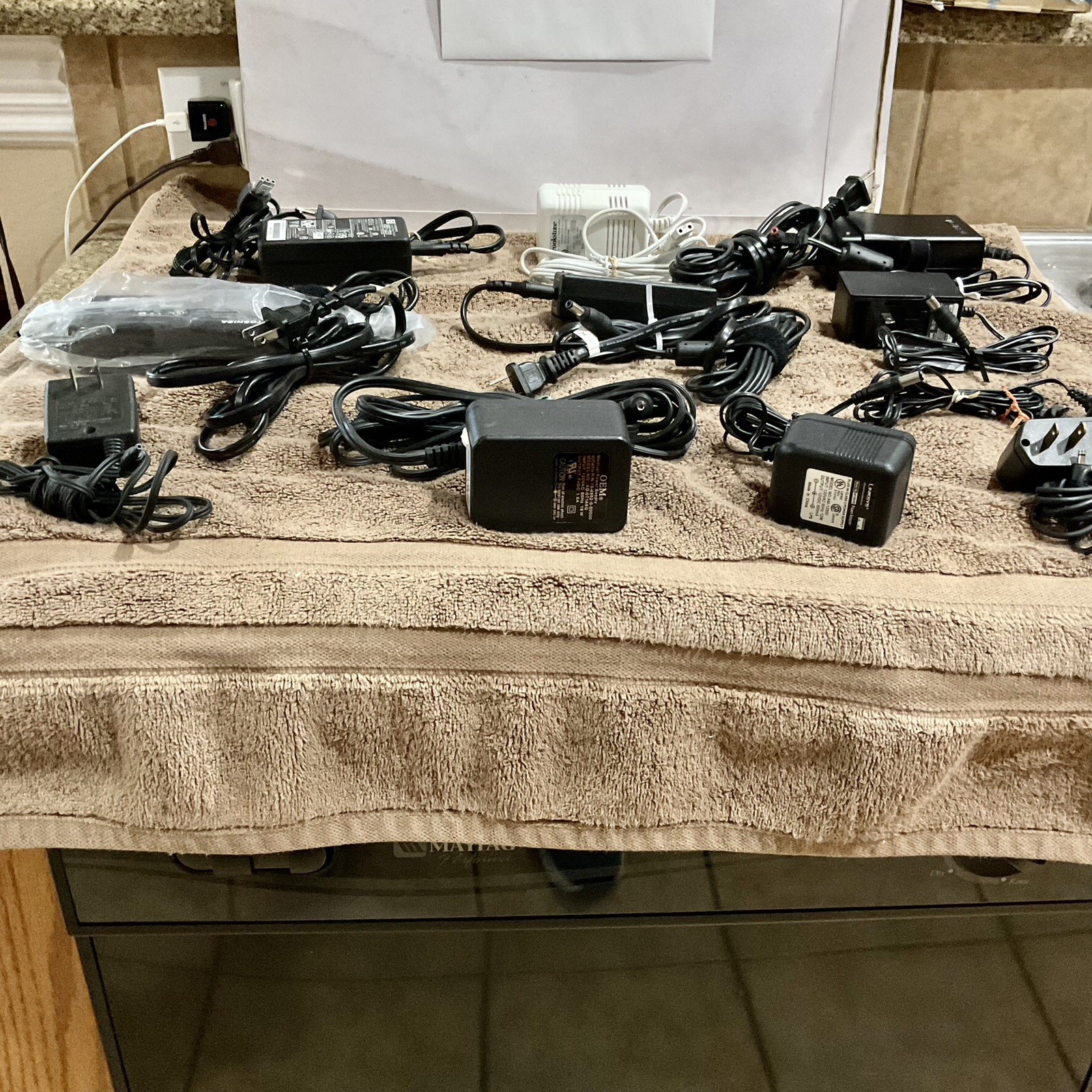VINTAGE BUNDLE (10) AC APPLIANCE CHARGERS