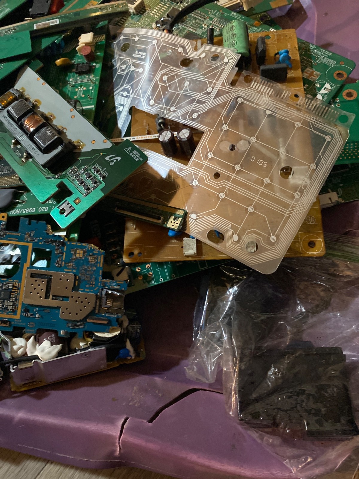 Scrap Circuit Boards Mixed Lot – TV Boards, Power Supply Boards For Parts