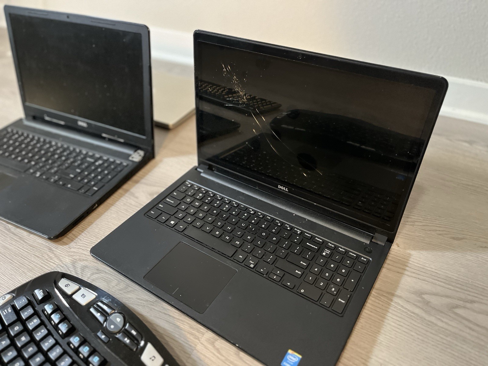 Laptop Lot Dell HP Apple MacBook Pro + Logitech Keyboards FOR PARTS Repair