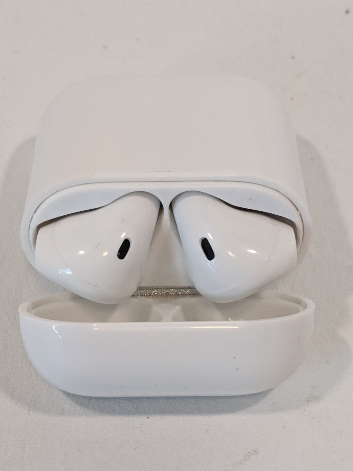 i10-Touch Compatible Android IOS Earbuds, RoadKing Lighter Charger, TomTom GPS +