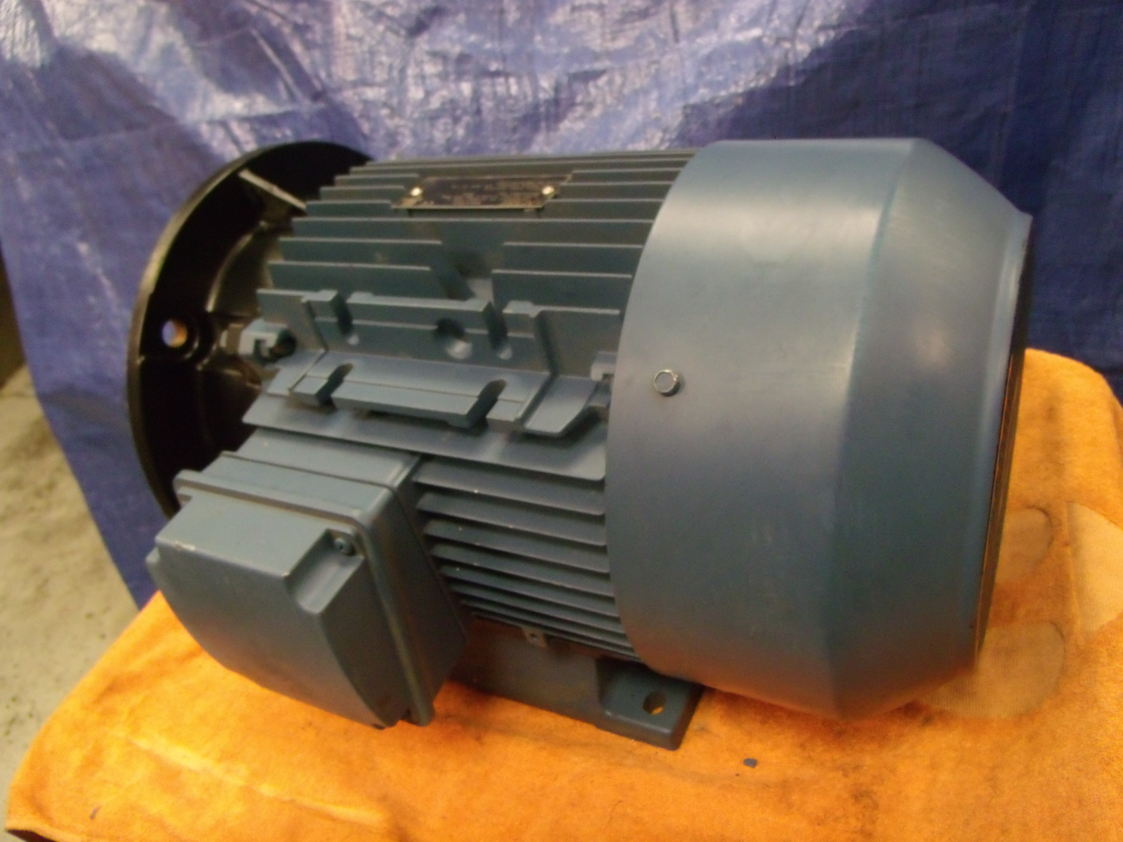 Lafert AMH160MZA4 electric motor 15 hp 460v 3Ph 1770 rpm CNC Machining center