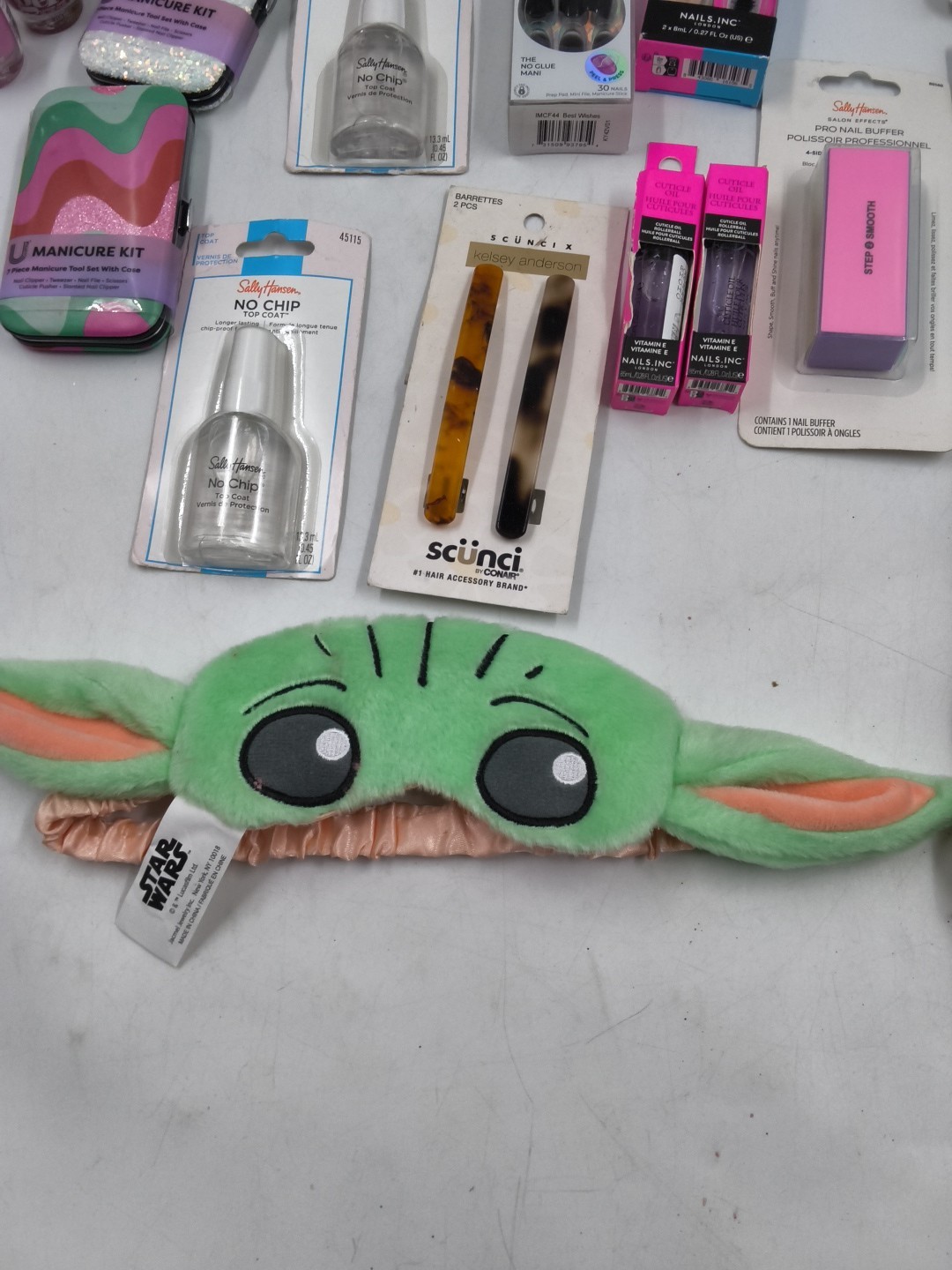 Assorted Beauty Lot ( Mani /Pedi- Hair Accessories) 💅🏼