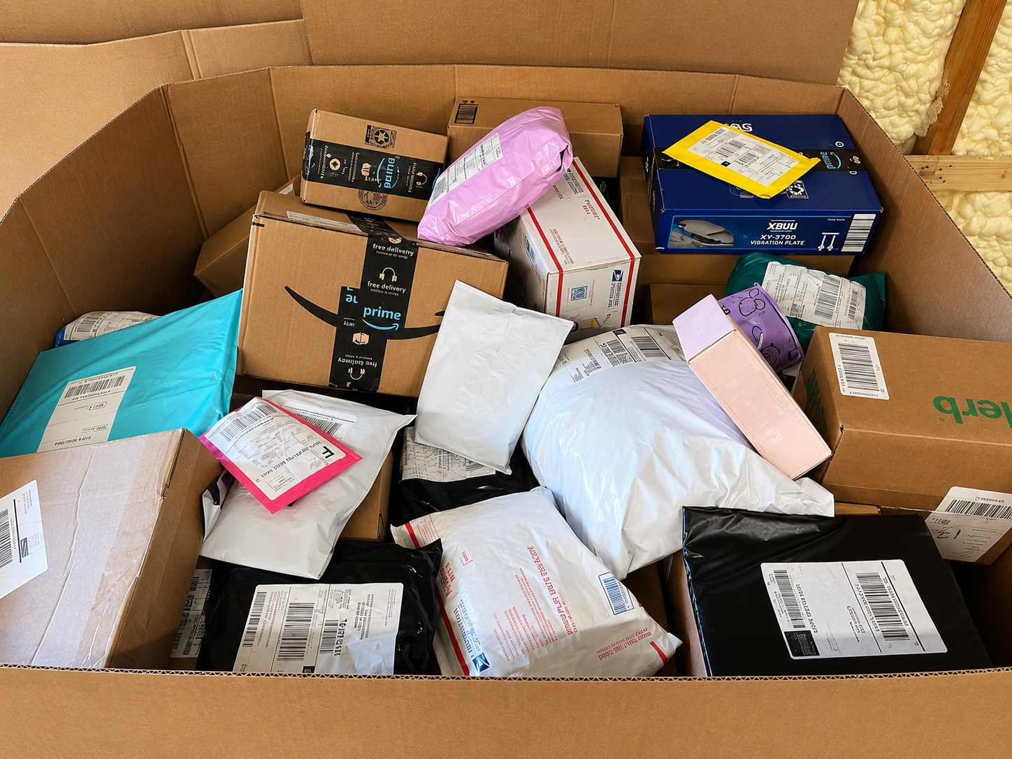 Target Liquidation Wholesale Lot – Assorted Merchandise – Loaded
