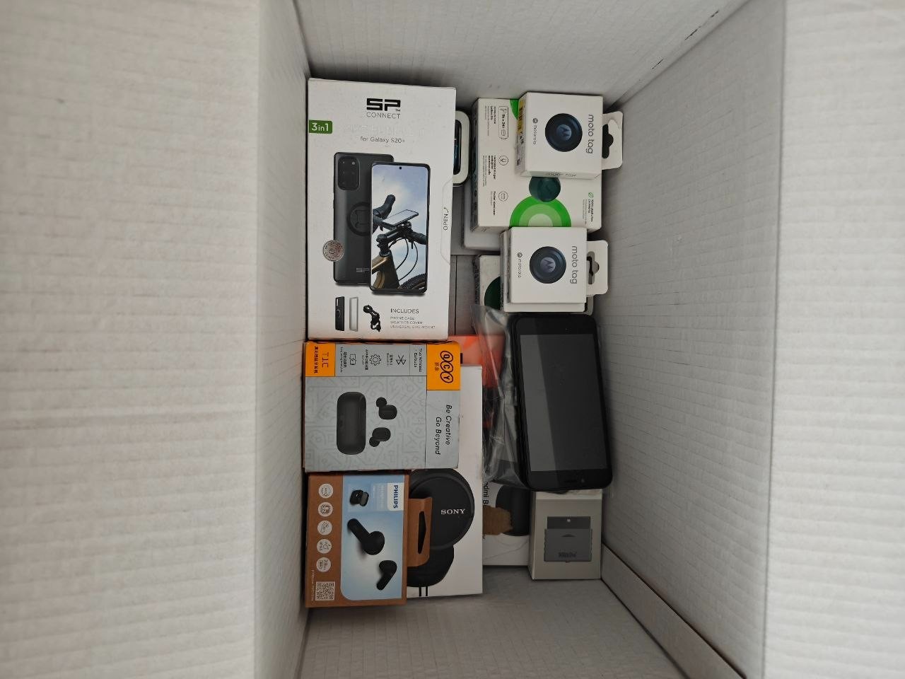 Electronics Bundle Reseller Lot Hobbyists Goods – Beats Samsung Sony Belkin