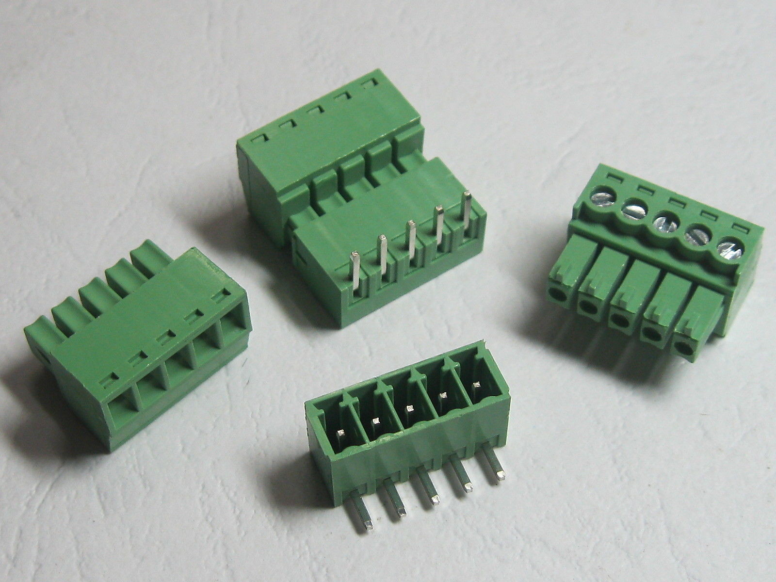 100 pcs Angle 90° 5 pin 3.5mm Screw Terminal Block Connector Plugable Type Green