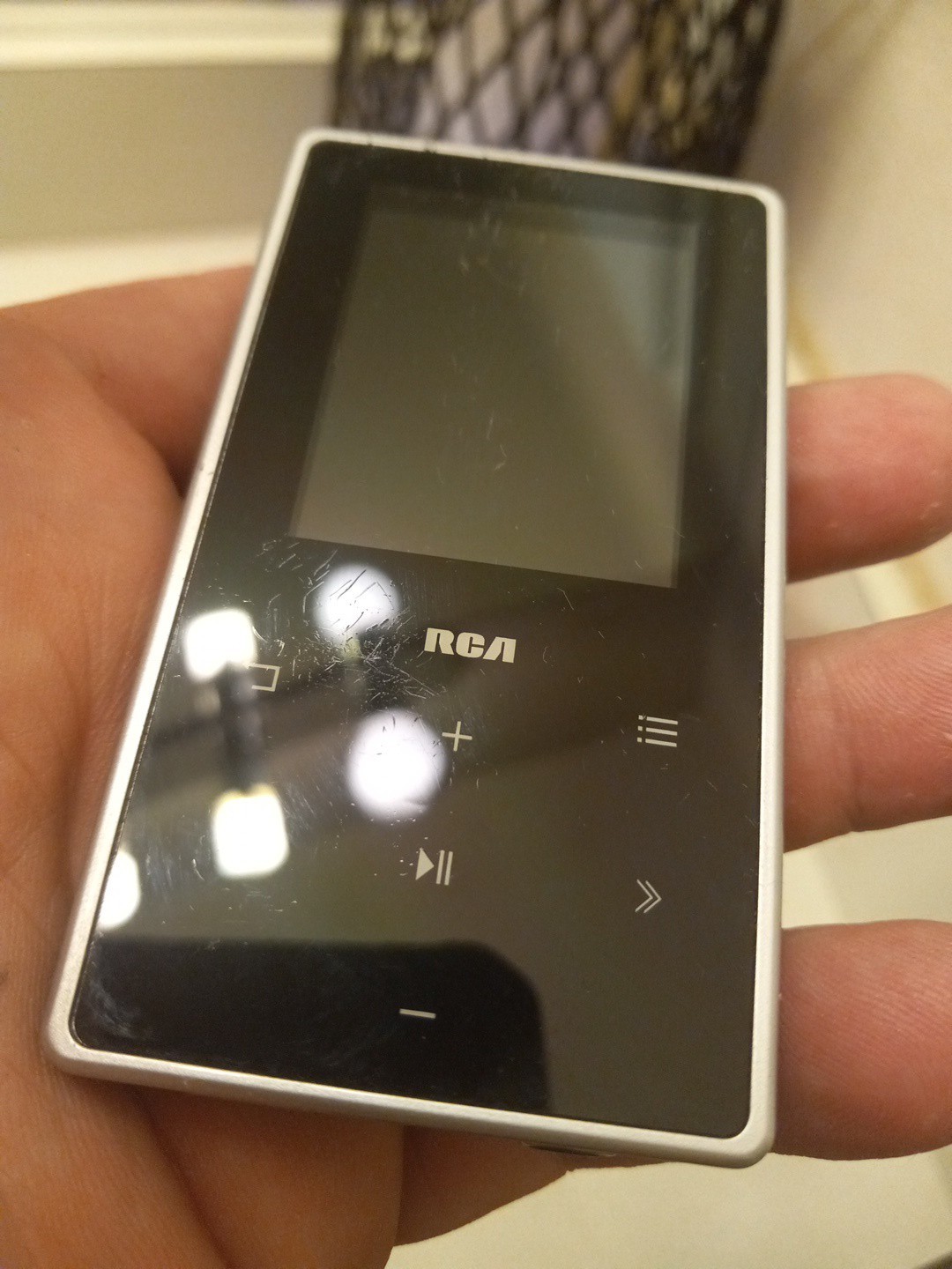 RCA M6204B MP3 Player Used – Works – Needs a New Battery